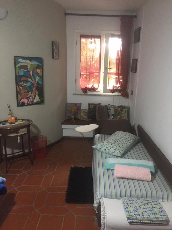 B&B Filomena Santa Giusta Exteriör bild