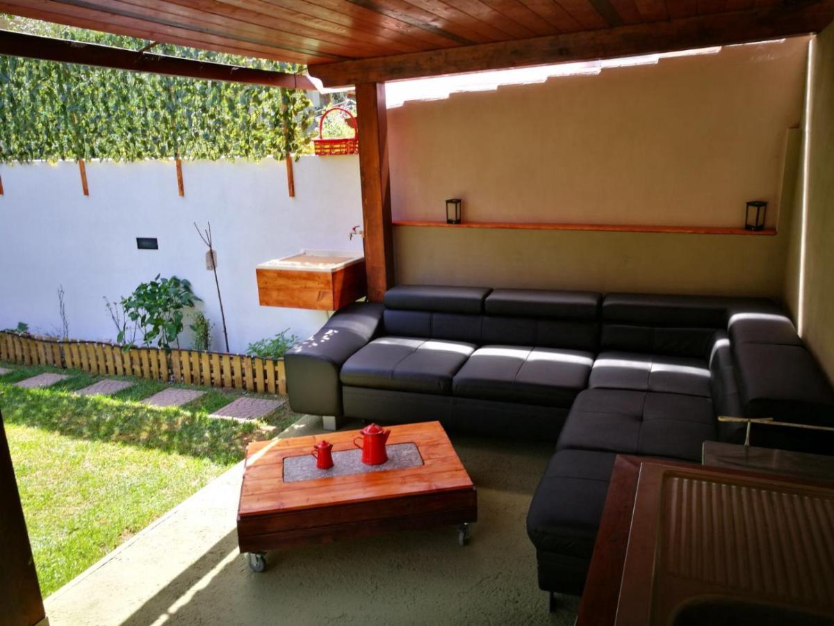 B&B Filomena Santa Giusta Exteriör bild