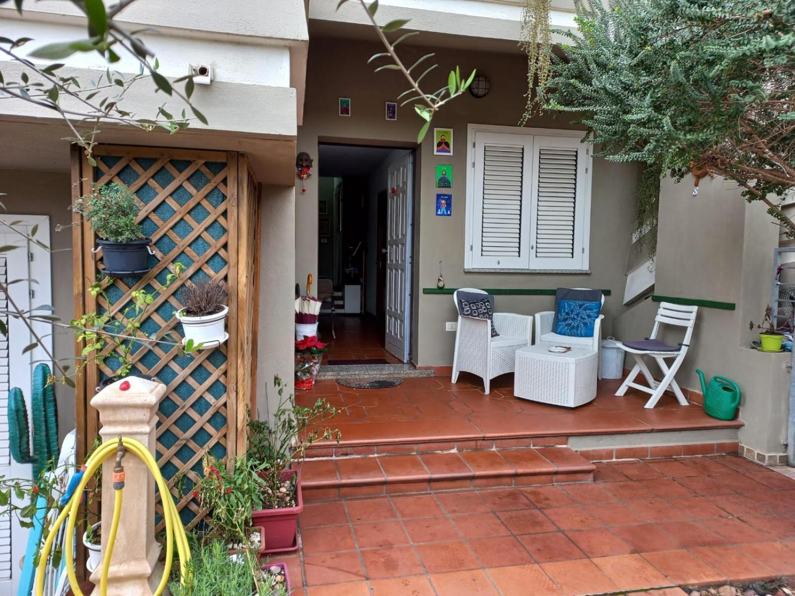 B&B Filomena Santa Giusta Exteriör bild